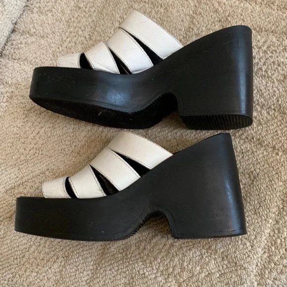 Italian Mules/Clogs - Picture 2 of 5